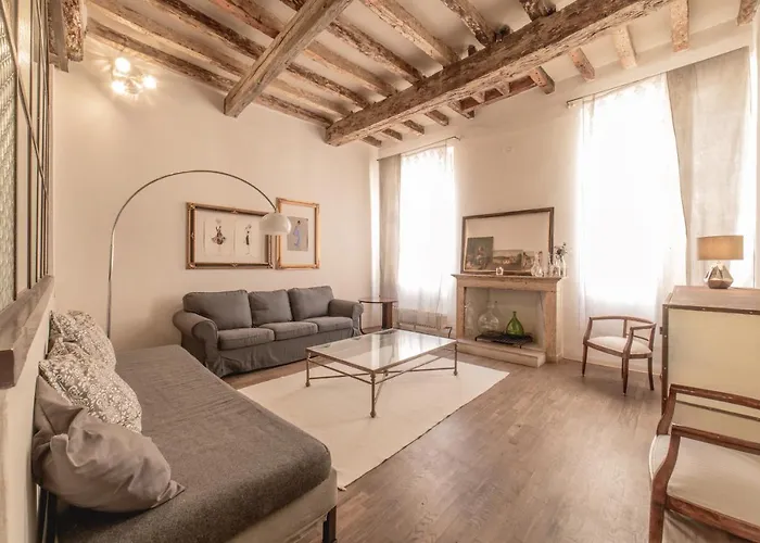 Casa Sangiacomo Quattro 公寓 *